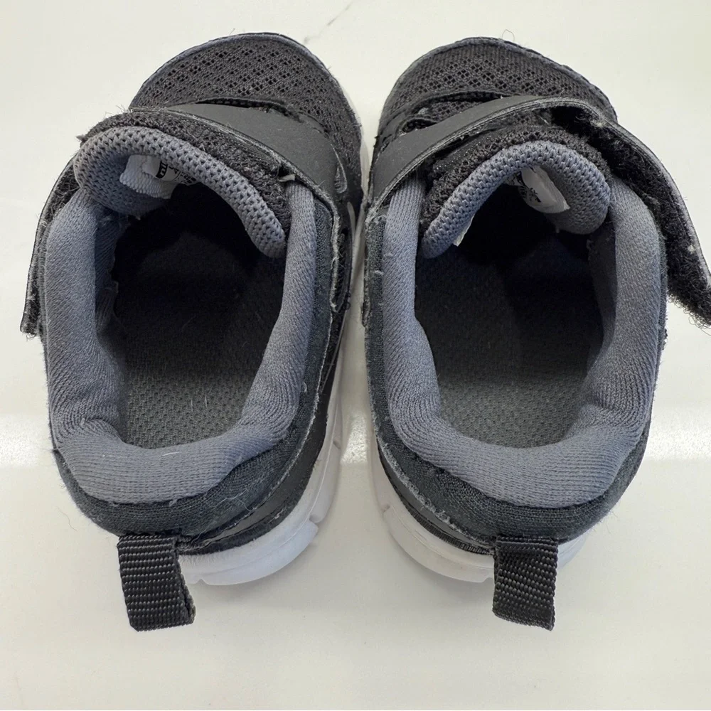 Nike Free Run 5.0 Toddler Shoes Black/White Size 4C Athletic Kids Velcro Unisex